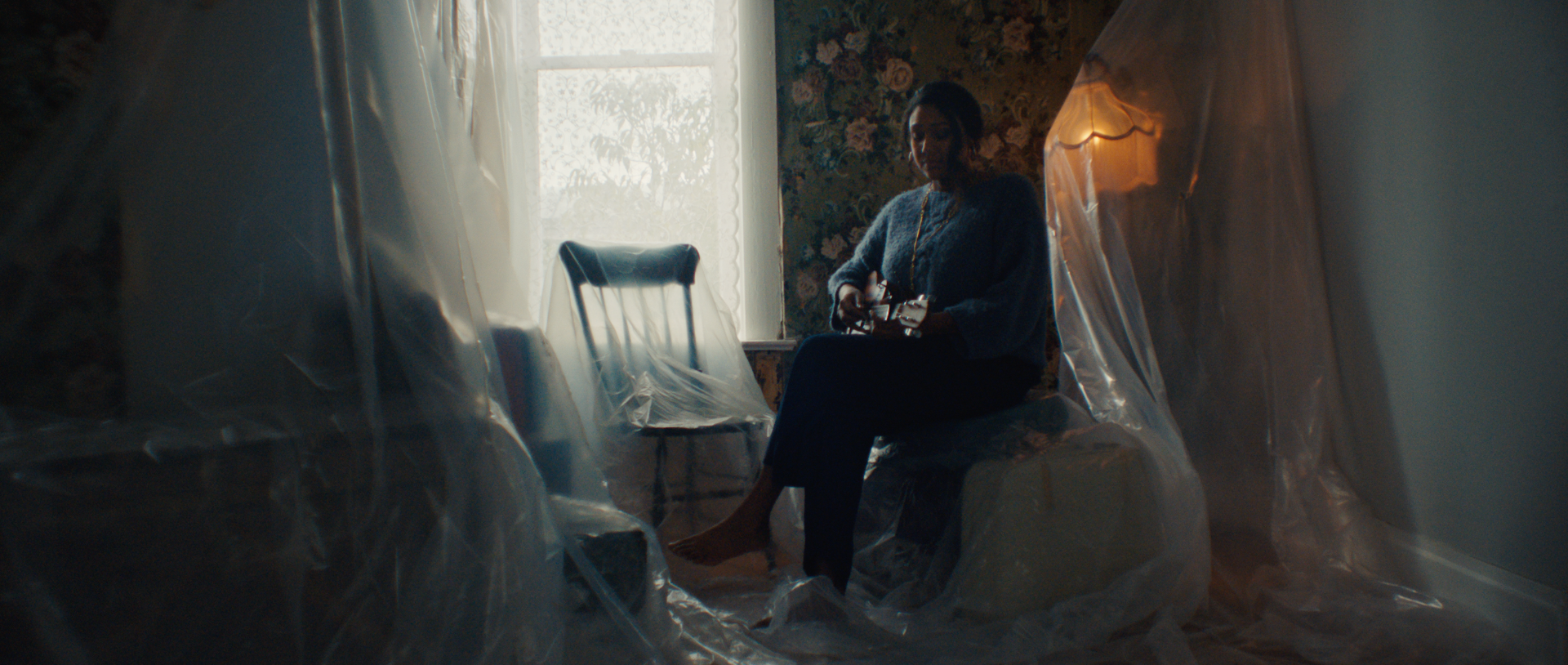 Desirée music video All In directed by Laura Carnet