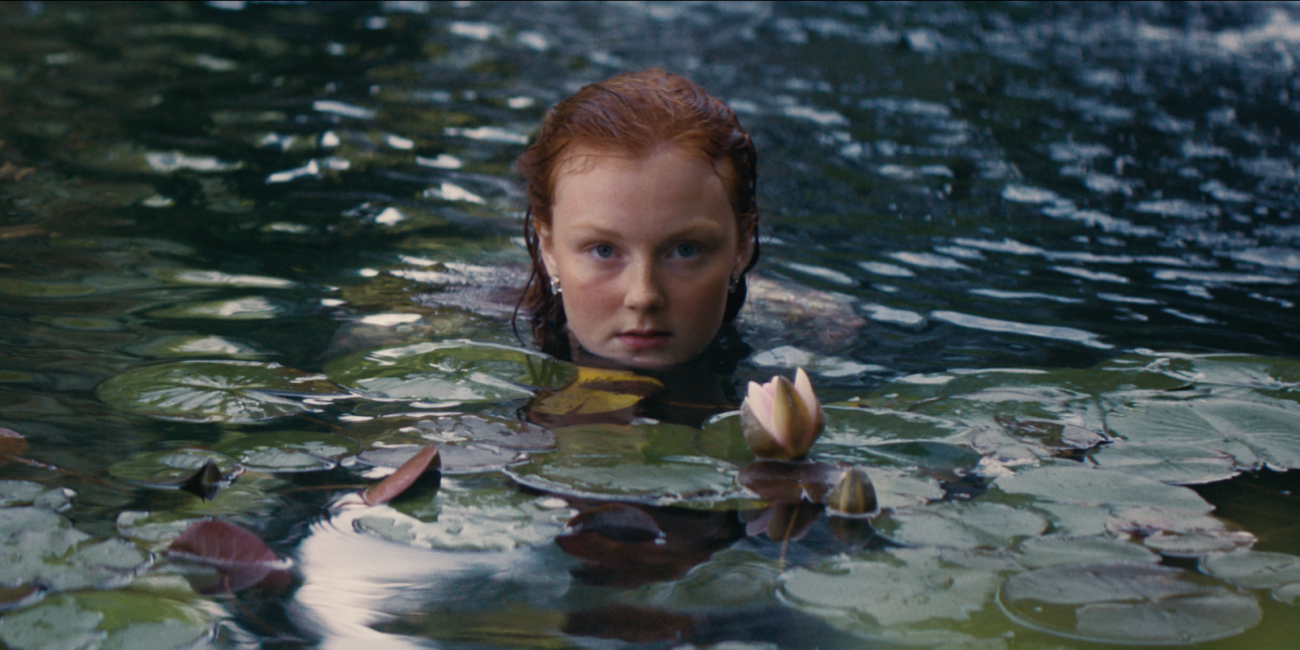 Daisycode Flora fashion film directed by Laura Carnet