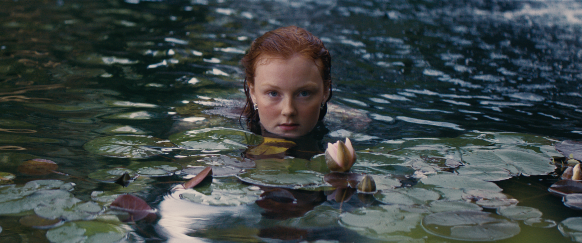 Daisycode Flora fashion film directed by Laura Carnet